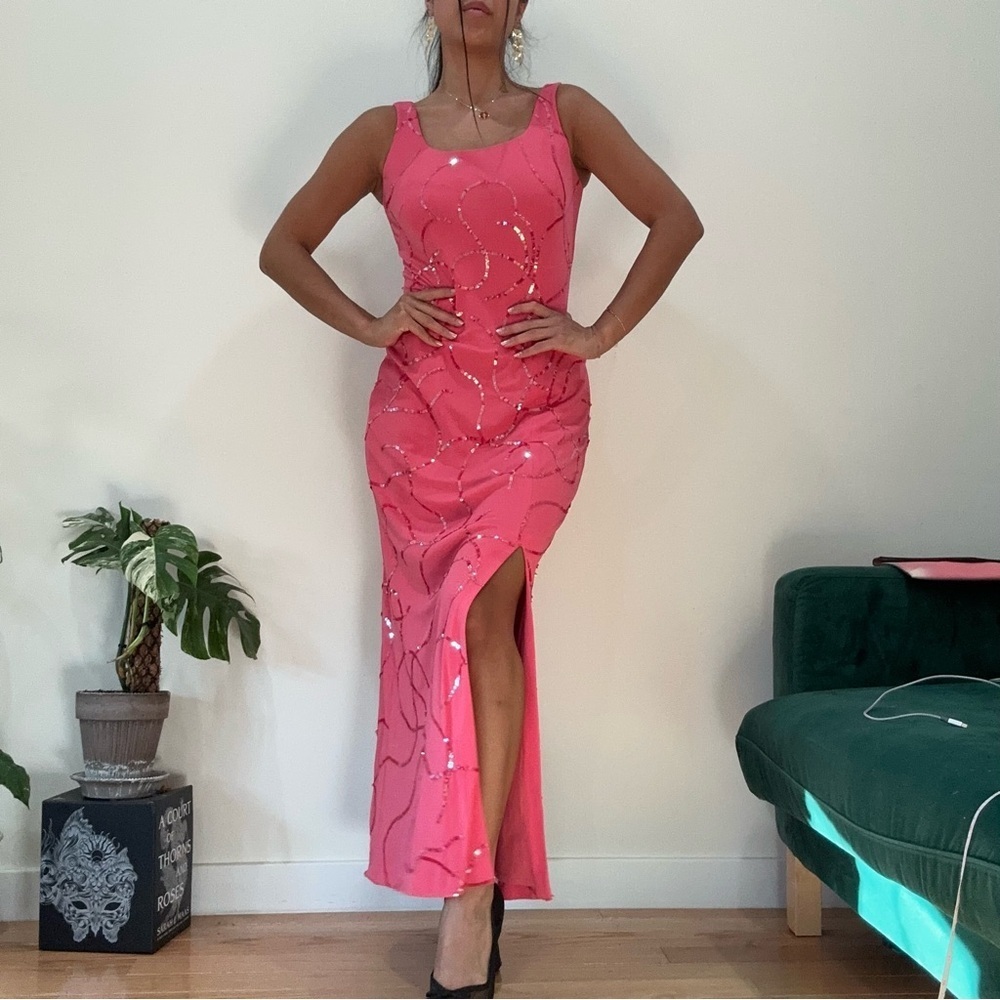 Rimini by Show Pink Sequin Pattern Maxi Zip Back Rayon Evening Gown EUC Size 8